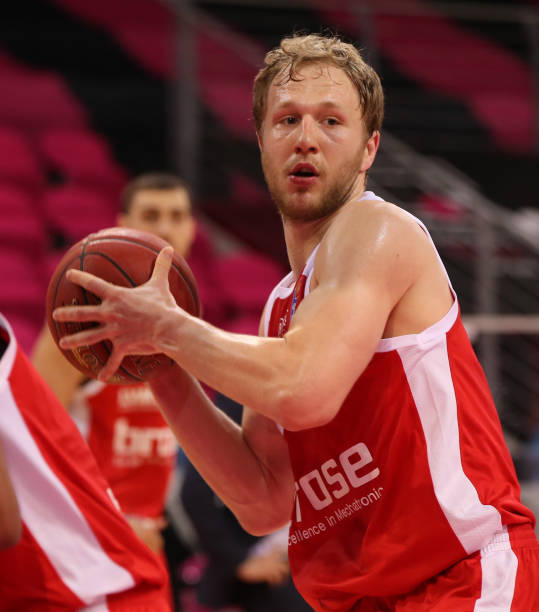 并通过快速 并通过快速